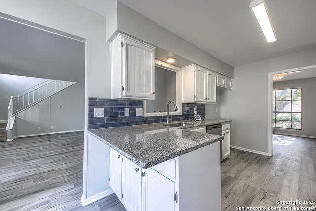 Image 14 of 38 For 13707 Scarsdale