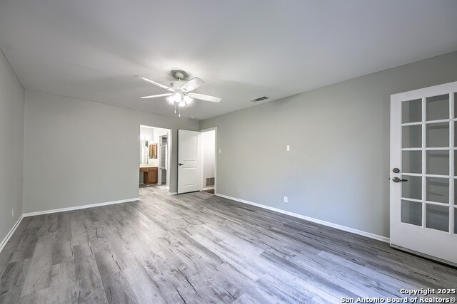 Image 19 of 38 For 13707 Scarsdale