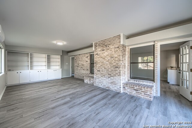 Image 22 of 38 For 13707 Scarsdale