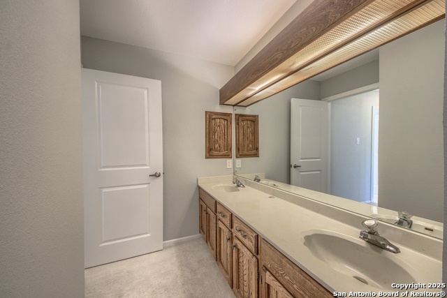 Image 31 of 38 For 13707 Scarsdale