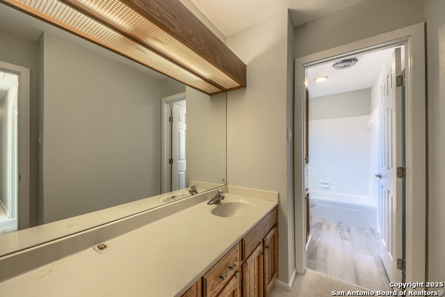 Image 32 of 38 For 13707 Scarsdale