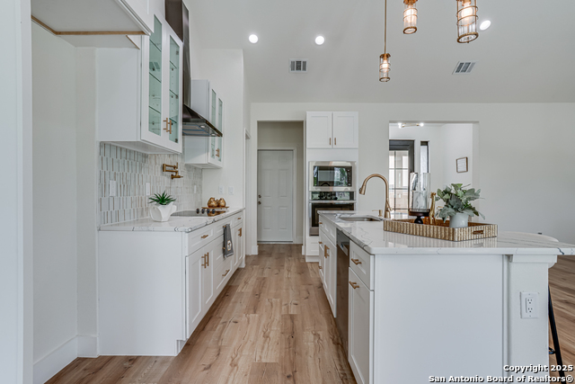 Listing photo id 11 for 109 Hidden Hills