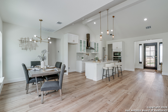 Listing photo id 14 for 109 Hidden Hills