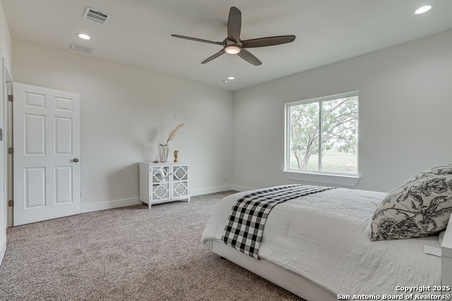Listing photo id 25 for 109 Hidden Hills
