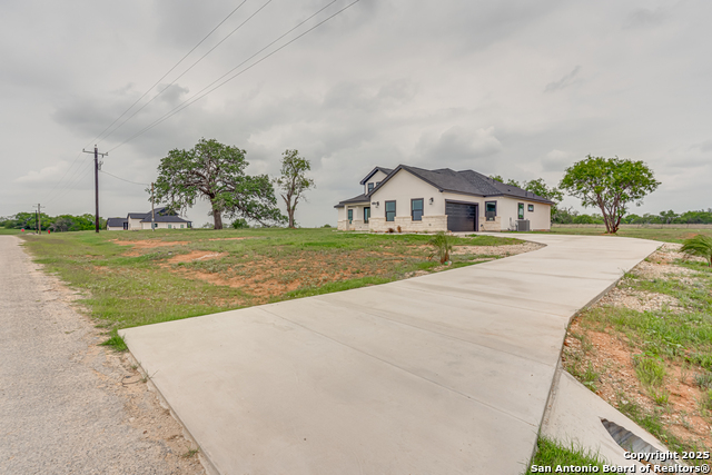 Listing photo id 35 for 109 Hidden Hills