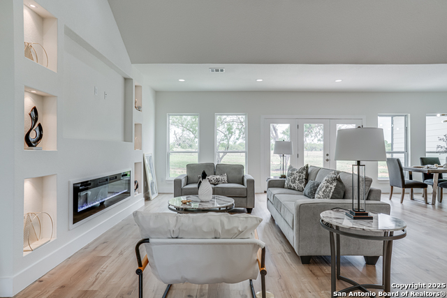 Listing photo id 3 for 109 Hidden Hills