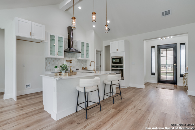 Listing photo id 5 for 109 Hidden Hills
