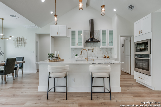 Listing photo id 6 for 109 Hidden Hills