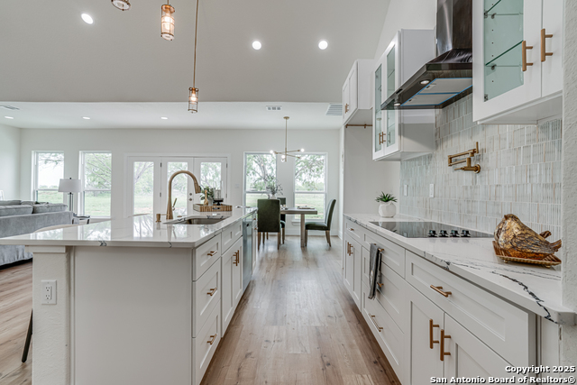 Listing photo id 7 for 109 Hidden Hills