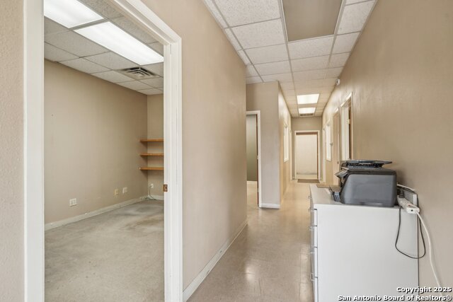 Listing photo id 10 for 1901 Memorial