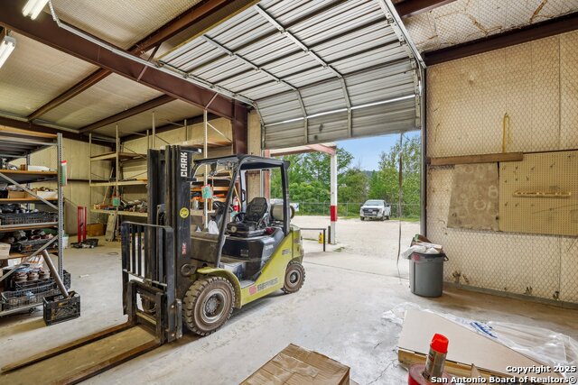 Listing photo id 24 for 1901 Memorial