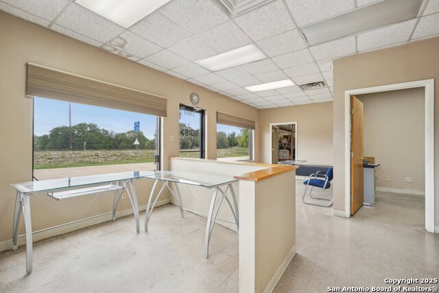 Listing photo id 6 for 1901 Memorial