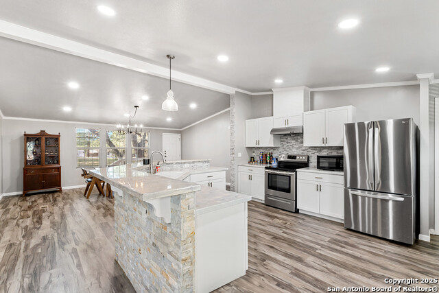 Image 9 of 31 For 5273 Savannah Way