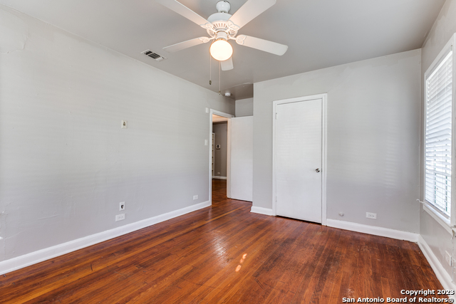 Image 15 of 24 For 344 Quentin Dr