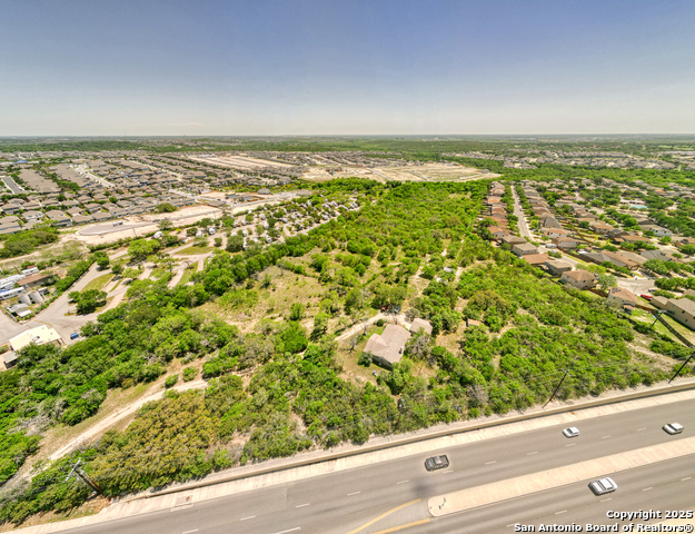 Listing photo id 9 for 13158 Potranco