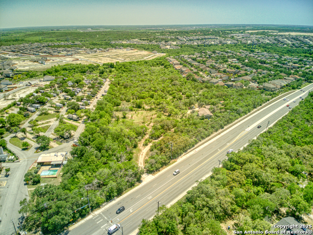 Listing photo id 11 for 13158 Potranco