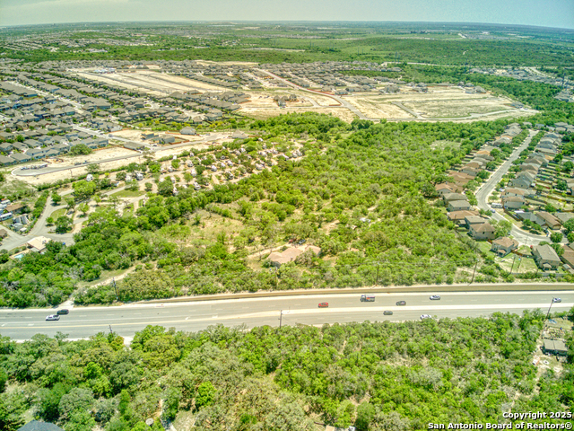 Listing photo id 2 for 13158 Potranco