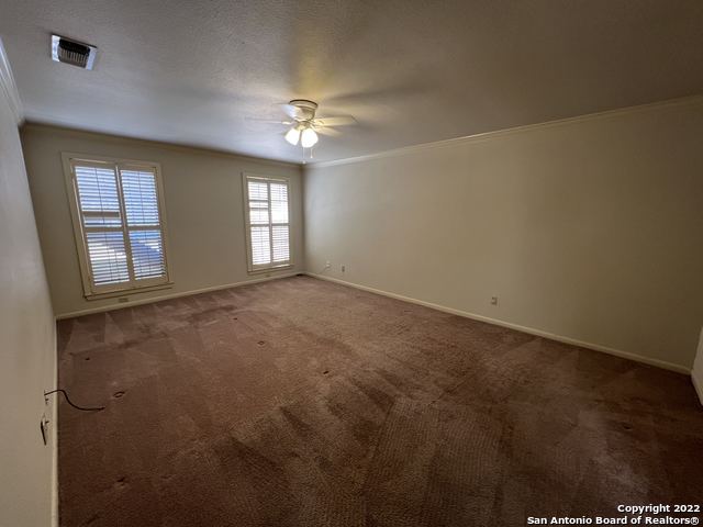 Image 11 of 19 For 2611 Eisenhauer Rd  901