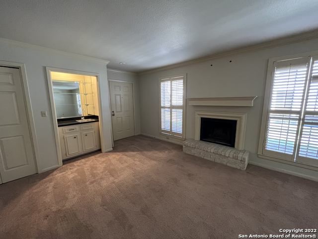 Image 8 of 19 For 2611 Eisenhauer Rd  901