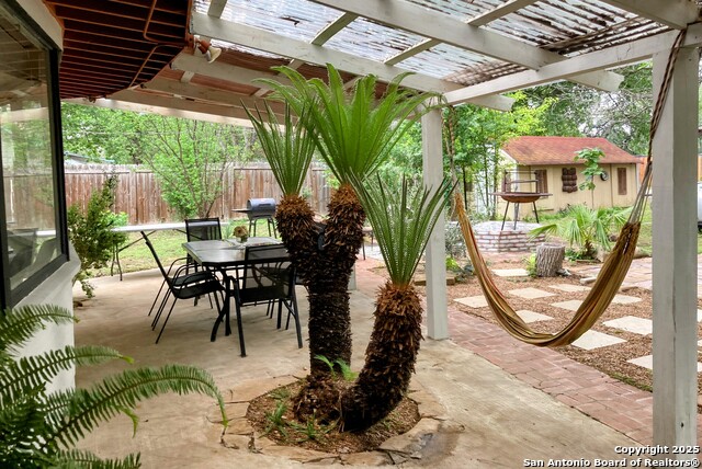 Image 22 of 25 For 724 Holmgreen