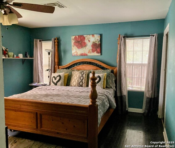 Image 9 of 25 For 724 Holmgreen