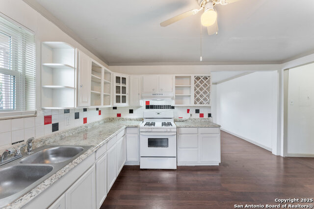 Image 10 of 26 For 2111 Cincinnati