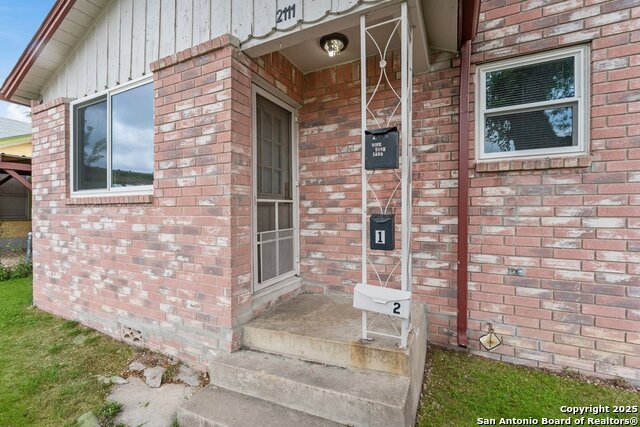 Image 4 of 26 For 2111 Cincinnati