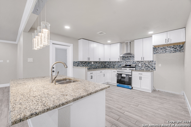 Listing photo id 2 for 9626 Ivy Plain Dr