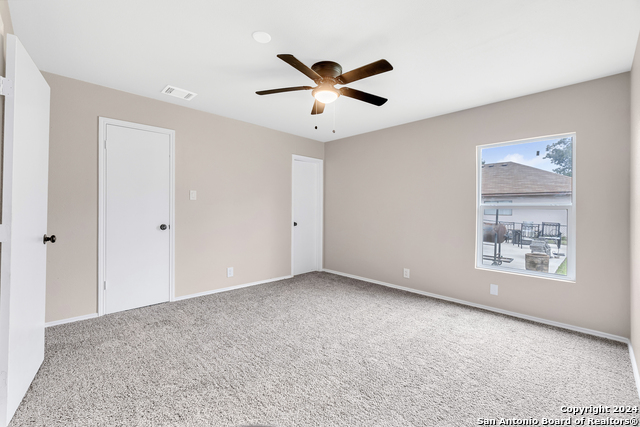 Listing photo id 6 for 9626 Ivy Plain Dr