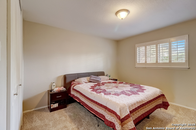 Image 33 of 48 For 429 Fenwick Dr