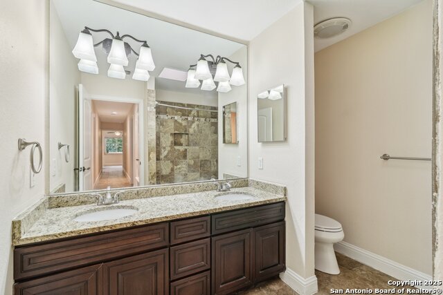 Image 21 of 45 For 15802 Horse Creek St.