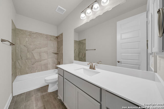 Listing photo id 11 for 5303 Pinder Way