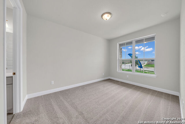 Listing photo id 6 for 5303 Pinder Way