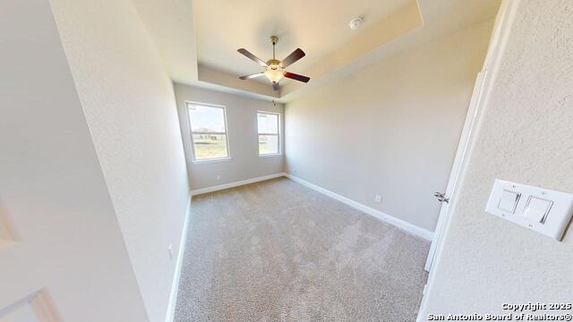 Listing photo id 9 for 5209 Pinder Way