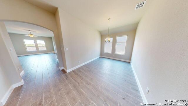 Listing photo id 7 for 5209 Pinder Way