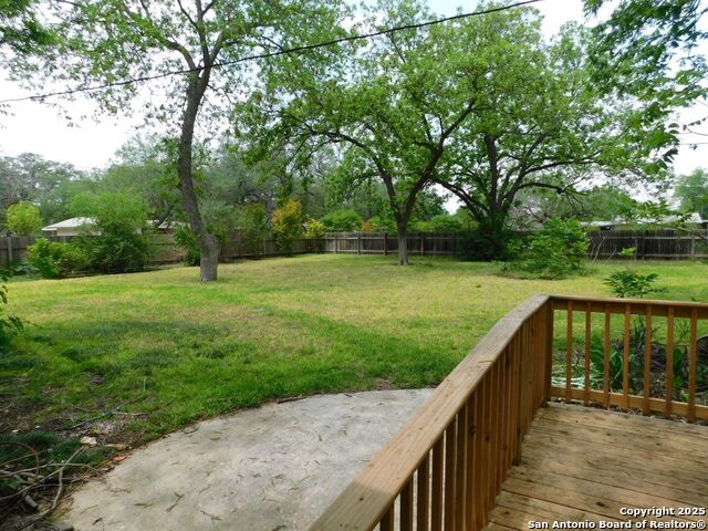Image 13 of 18 For 911 Austin  