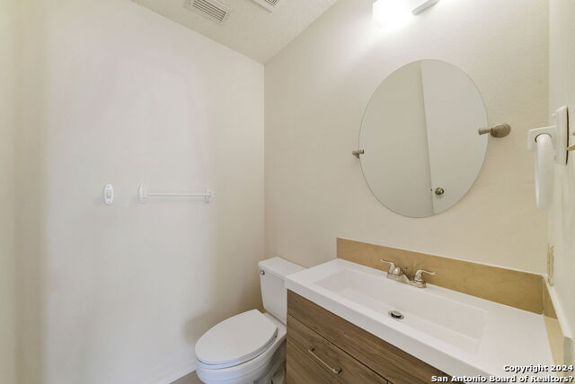 Image 19 of 32 For 11202 Sutton Pl