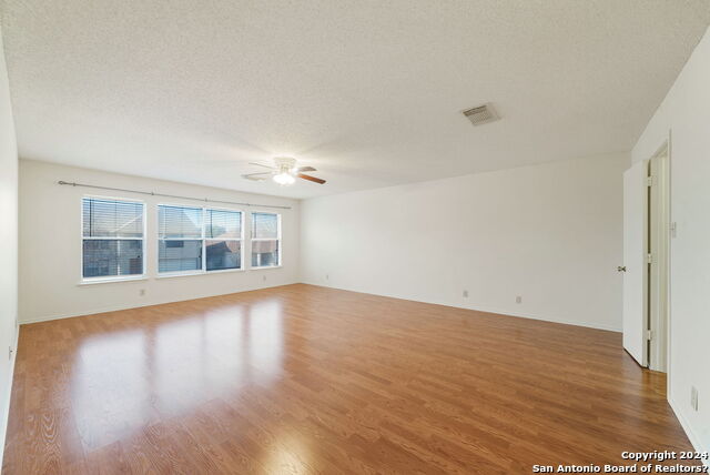 Image 20 of 32 For 11202 Sutton Pl