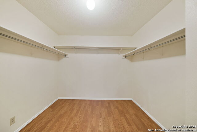 Image 22 of 32 For 11202 Sutton Pl