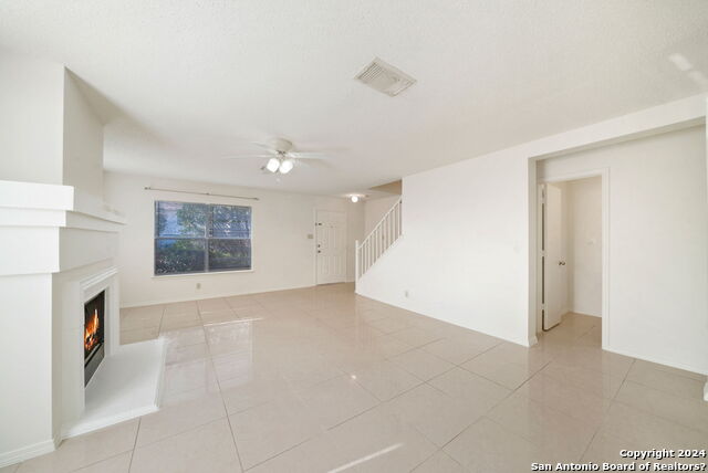 Image 9 of 32 For 11202 Sutton Pl