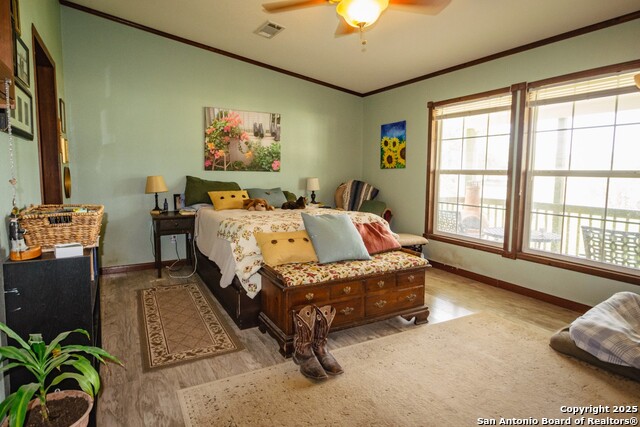 Listing photo id 9 for 26701 Fm 470