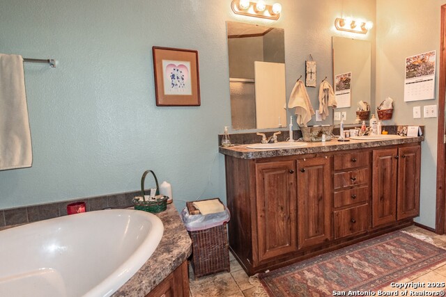 Listing photo id 12 for 26701 Fm 470