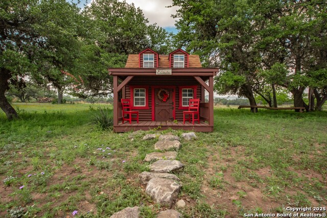 Listing photo id 22 for 26701 Fm 470