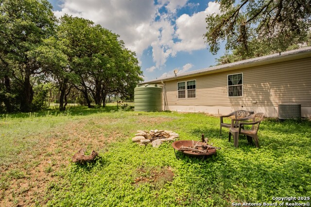 Listing photo id 4 for 26701 Fm 470