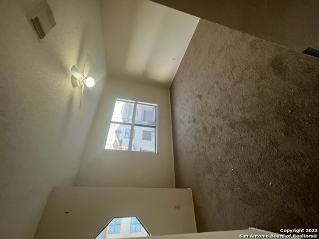 Image 13 of 18 For 5014 River Kenton