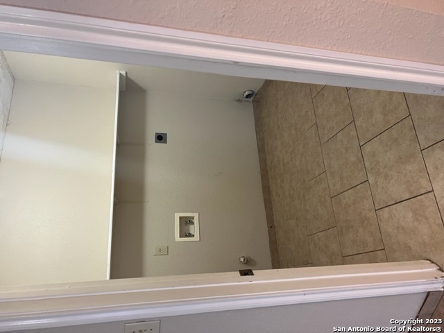 Image 4 of 18 For 5014 River Kenton