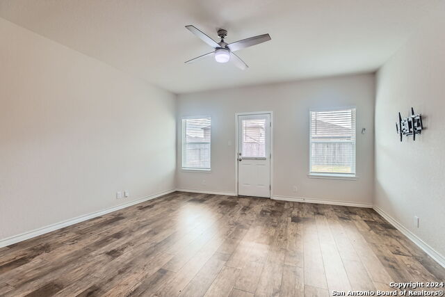 Image 5 of 27 For 13536 Boothe