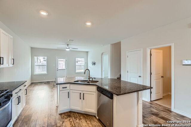 Image 8 of 27 For 13536 Boothe
