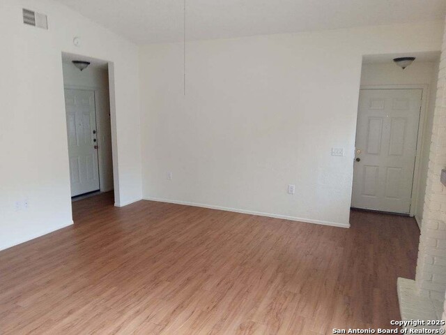 Image 5 of 15 For 9835 Meadow Way