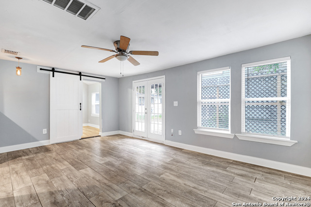 Image 6 of 19 For 527 Fulton Ave  3